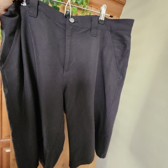 Oakley gray flat front chino shorts Mens 36 waist, pockets, zip button closure. - Picture 8 of 8